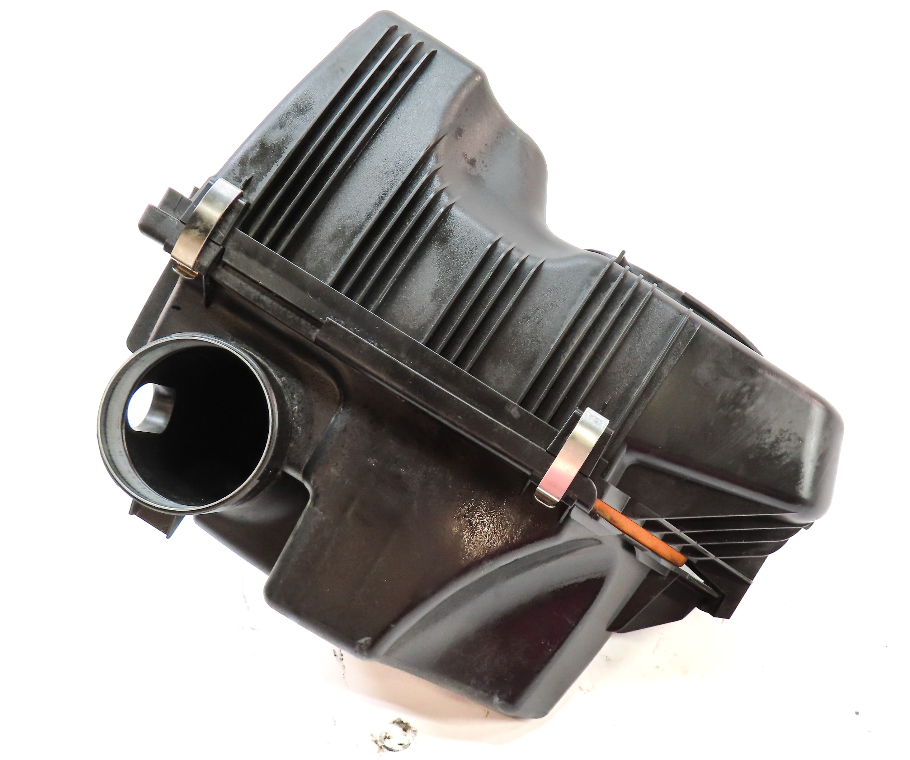 13-18 BMW X3 X4 (F25 F26) 2.0L N20 TURBO ENGINE AIR FILTER HOUSING AIR CLEANER — exact item pictured